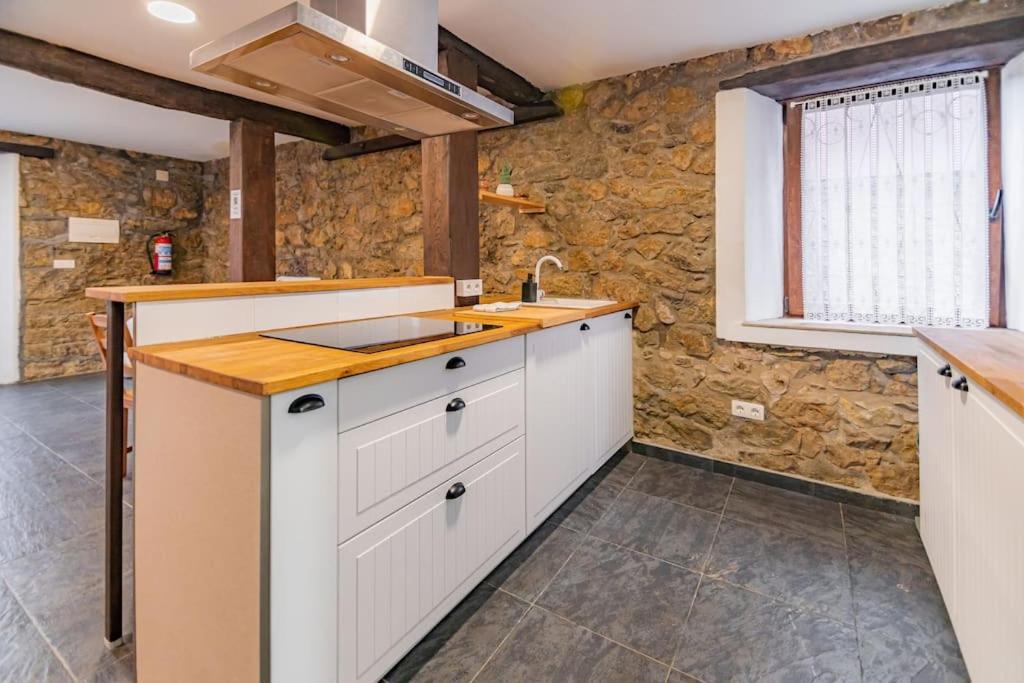 Precioso Piso Estilo Rustico A 10 Min De Santander Apartman Camargo Kültér fotó
